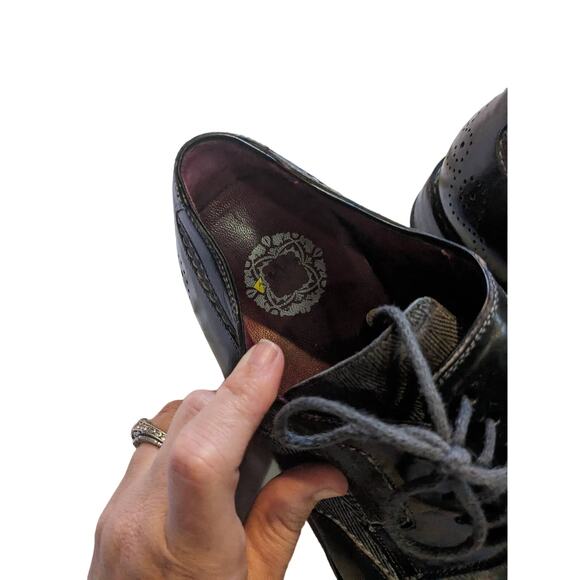 Mezlan Remo Herringbone Brogue Dress Shoe Men\'s Size 10 in Black main image 10